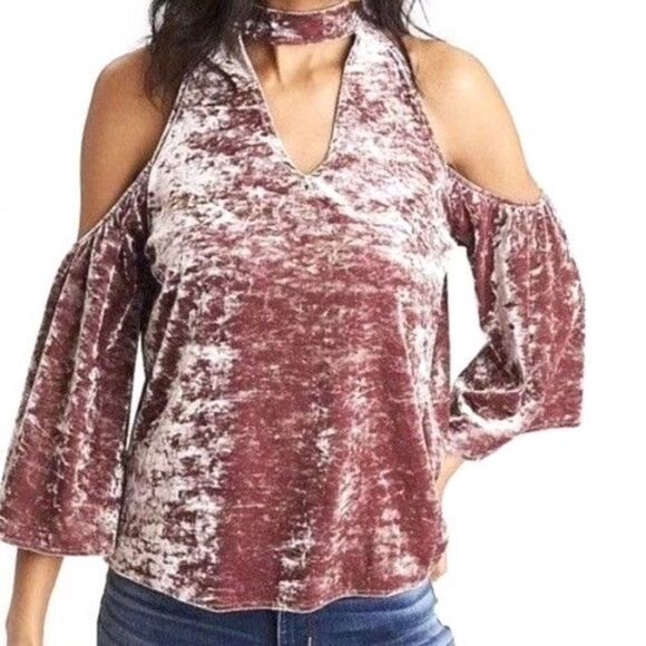 America Eagles Outfitter Velvet Cold Shoulder Top Size Medium - Picture 1 of 7